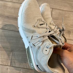 Nike AirMax Women’s